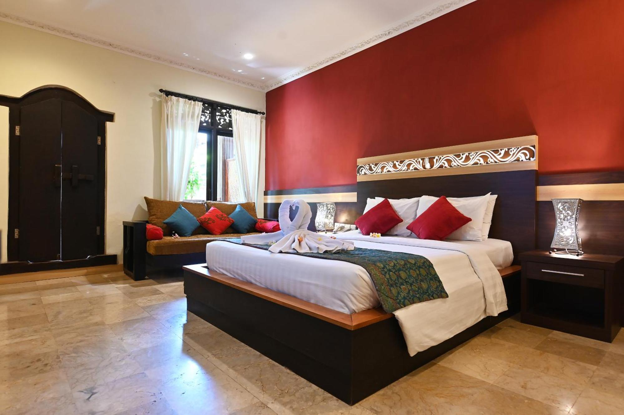 Puri Dewa Bharata & Hotel 3*